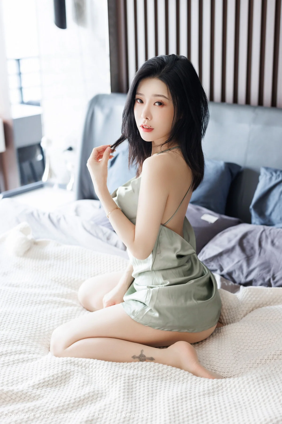 秀人网 No.9264 luvian本能 丝袜美腿插图4