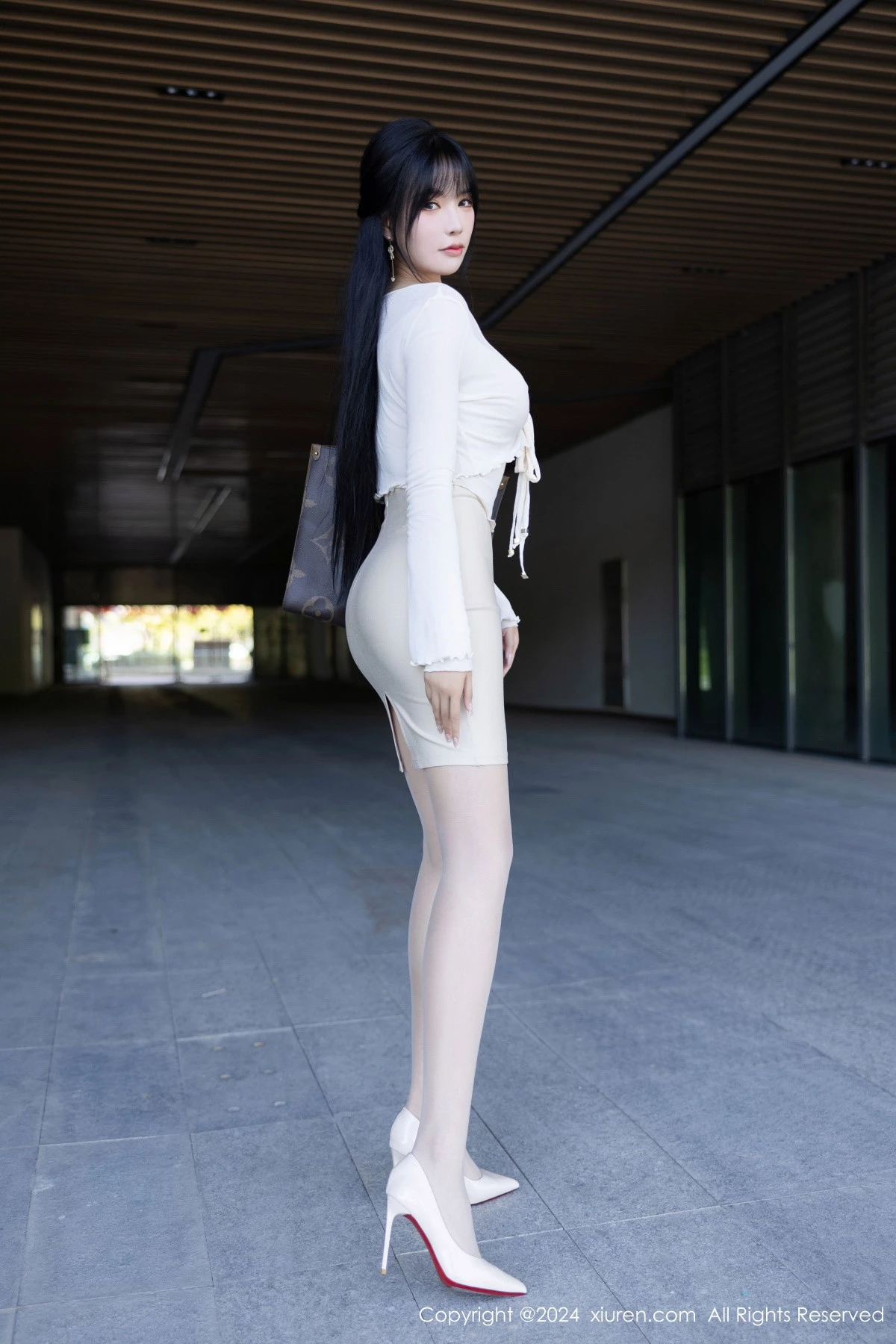秀人网 No.9320 娜比 美腿丝袜插图8
