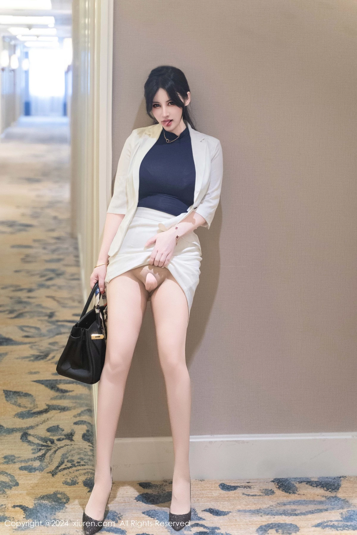 秀人网 No.9319 诗诗kiki 丝袜美臀插图1